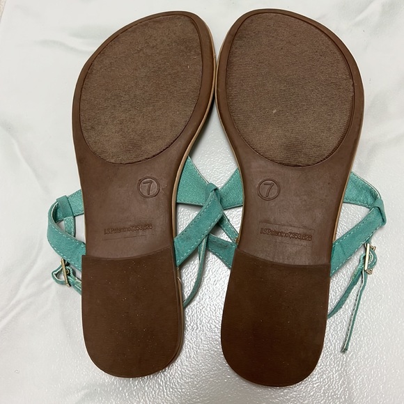 Xhilaration Sandals - Picture 3 of 4